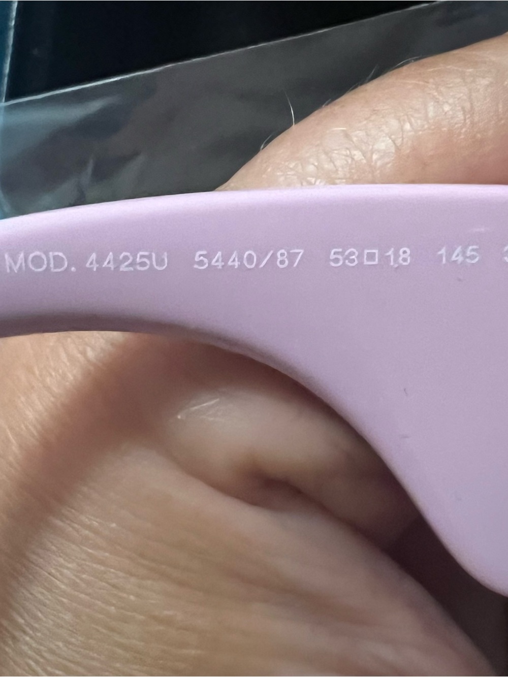 Versace Authentic Maxi Medusa
Biggie Pink and Gold unisex sunglasses VE4425u - Picture 9 of 12